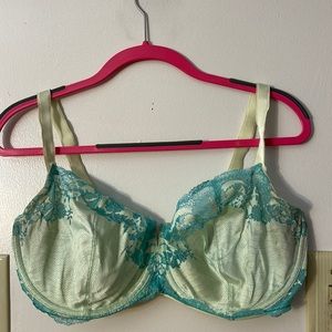 38G Sexy green bra